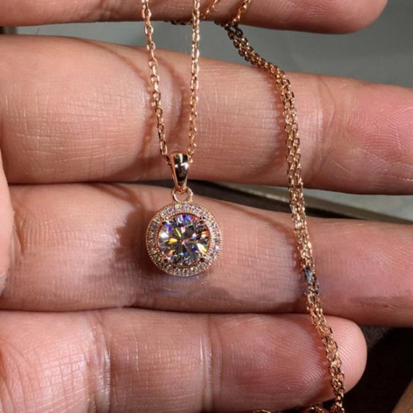 Jewelry - NEW 18K Rose Gold Diamond Halo Necklace